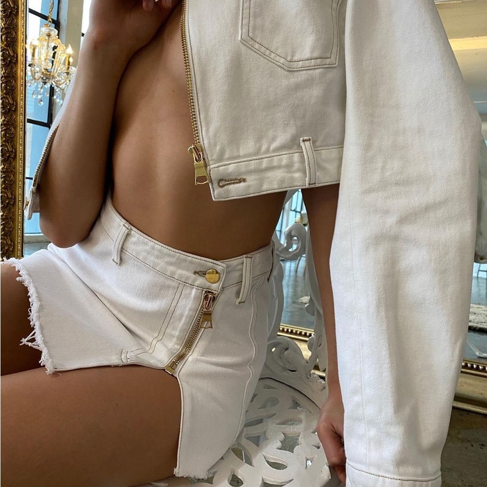 💓are you am i kixu skirt xxs white💓